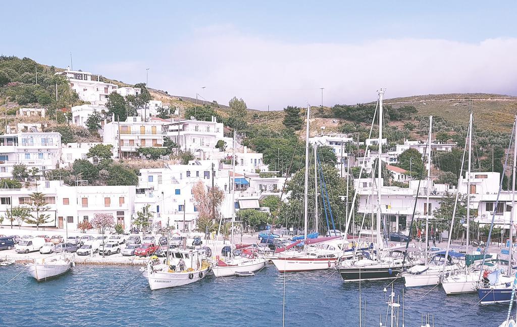 Theo'S Vacation Home Skyros Exterior photo