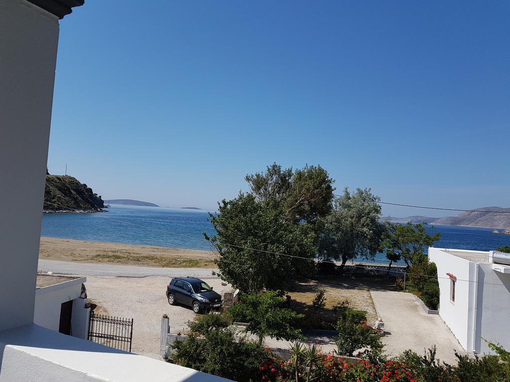 Theo'S Vacation Home Skyros Exterior photo