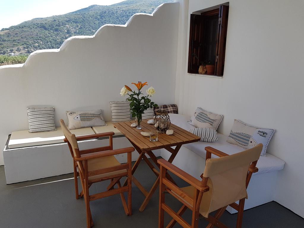 Theo'S Vacation Home Skyros Exterior photo