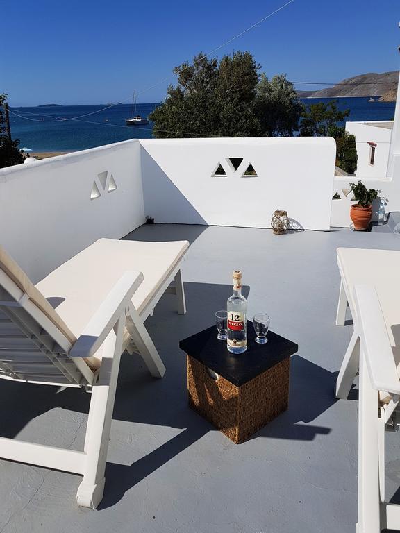 Theo'S Vacation Home Skyros Exterior photo