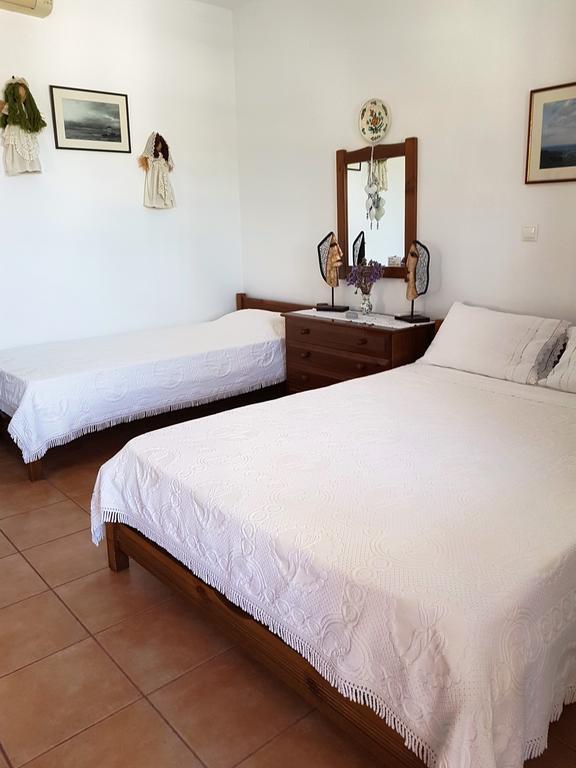 Theo'S Vacation Home Skyros Exterior photo