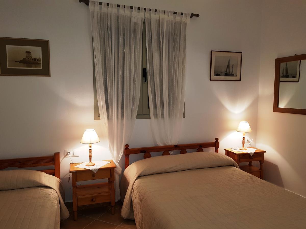 Theo'S Vacation Home Skyros Exterior photo